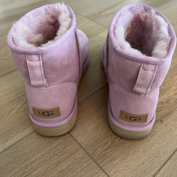 UGG Pink Minis - Picture 4 of 5